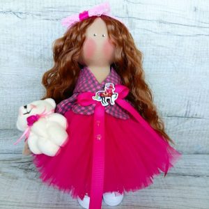 Дизайнерская кукла ручной работы в розовом